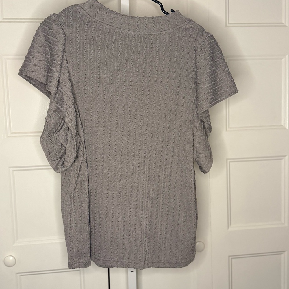 Chic Textured Women's Blouse in Gray